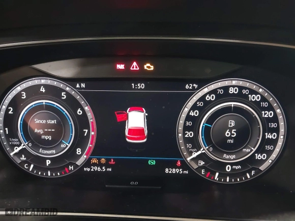 2019 Volkswagen Tiguan SEL Premium with VIN 3VV4B7AX7KM008257, listed as a IAAI auction lot 41612957 with 82,895 mi miles. Bid and sale history available at carsss.com. Image 7.