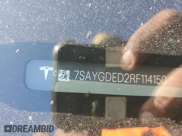 2024 Tesla Model Y z VIN 7SAYGDED2RF114150, wystawiony jako Copart lot #54754585 z przebiegiem 7 924 mil mil oraz Szkoda całkowita • Salvage title. Historia ofert i sprzedaży dostępna na DreamBid. Obrazek 12.