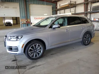 2017 Audi Q7 Premium Plus z VIN WA1LAAF71HD011821, wystawiony jako Copart lot #54711275 z przebiegiem 63 438 mil mil oraz Szkoda całkowita • Salvage title. Historia ofert i sprzedaży dostępna na DreamBid. Obrazek 1.