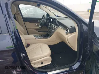 2019 Mercedes-Benz GLC with VIN WDC0G4JB6K1002622, listed as a IAAI auction lot 41647656 with 42,732 mi miles. Bid and sale history available at carsss.com. Image 5.
