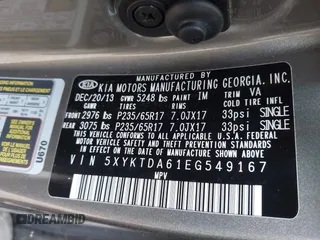 2014 Kia Sorento LX z VIN 5XYKTDA61EG549167, wystawiony jako IAAI lot #42407870 z przebiegiem 40 669 mil mil oraz . Historia ofert i sprzedaży dostępna na DreamBid. Obrazek 9.