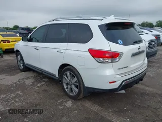 2013 Nissan Pathfinder SV with VIN 5N1AR2MNXDC664429, listed as a IAAI auction lot 41905926 with 206,027 mi miles. Bid and sale history available at carsss.com. Image 3.