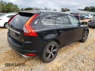 2017 Volvo XC60 R-Design z VIN YV449MRSXH2017078, wystawiony jako Copart lot #88640895 z przebiegiem Nie podano mil oraz Czysty tytuł • Clean title. Historia ofert i sprzedaży dostępna na DreamBid. Obrazek 3.
