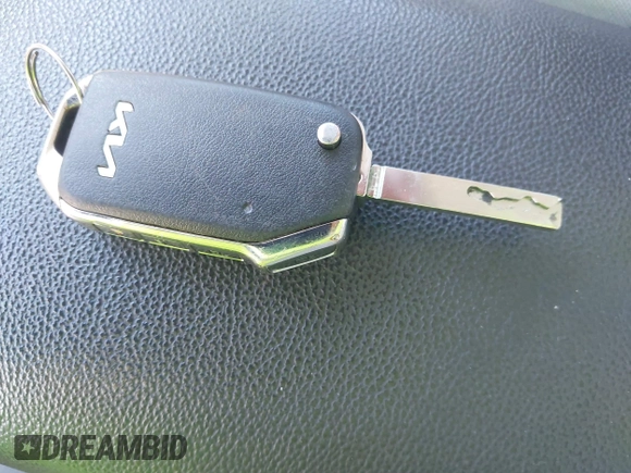 2023 Kia Forte LXS z VIN 3KPF24AD5PE554908, wystawiony jako IAAI lot #41781608 z przebiegiem 84 666 mil mil oraz . Historia ofert i sprzedaży dostępna na DreamBid. Obrazek 11.