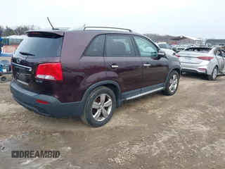 2012 Kia Sorento EX with VIN 5XYKU4A20CG200895, listed as a IAAI auction lot 41631262 with 176,997 mi miles. Bid and sale history available at carsss.com. Image 4.