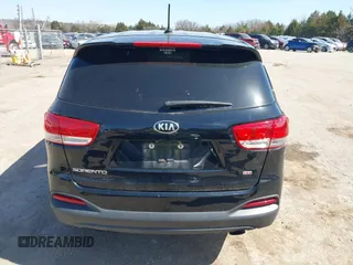 2018 Kia Sorento LX with VIN 5XYPG4A37JG431134, listed as a IAAI auction lot 41803871 with 139,818 mi miles. Bid and sale history available at carsss.com. Image 16.
