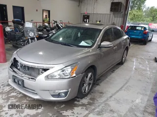 2013 Nissan Altima S with VIN 1N4AL3APXDC210446, listed as a IAAI auction lot 41973949 with 258,640 mi miles and . Bid and sale history available at DreamBid. Image 2.