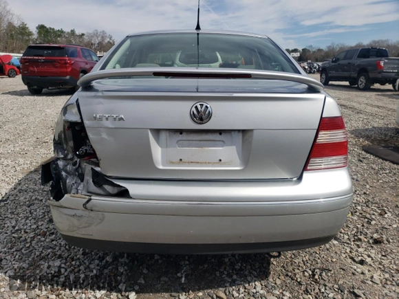2004 Volkswagen Jetta GL z VIN 3VWRK69M94M102780, wystawiony jako Copart lot #45484585 z przebiegiem 202 009 mil mil oraz Nie do naprawy • Non repairable. Historia ofert i sprzedaży dostępna na DreamBid. Obrazek 6.
