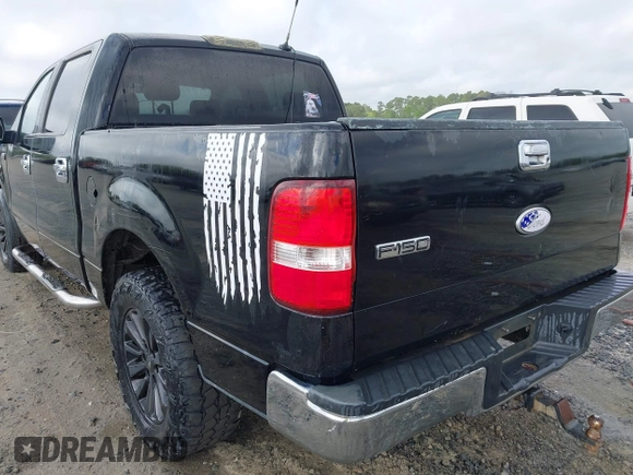 2004 Ford F-150 XLT with VIN 1FTRW12W64KC60197, listed as a IAAI auction lot 41952125 with 282,657 mi miles. Bid and sale history available at carsss.com. Image 6.