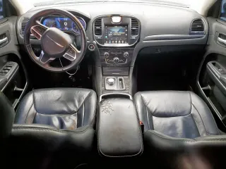 2017 Chrysler 300 Limited with VIN 2C3CCAAG8HH593852, listed as a Copart auction lot 43559225 with 90,538 mi miles and Salvage Title. Bid and sale history available at carsss.com. Image 8.