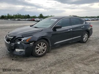 2015 Nissan Altima 2.5 S with VIN 1N4AL3AP9FC121051, listed as a Copart auction lot 52300955 with 237,937 mi miles and Salvage Title. Bid and sale history available at carsss.com. Image 1.