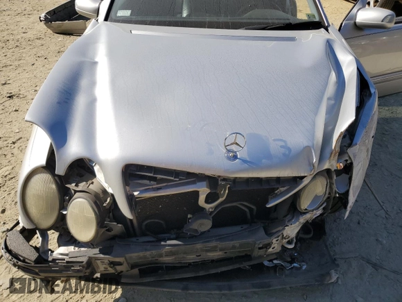 2002 Mercedes-Benz E 320 with VIN WDBJF65J02B485124, listed as a Copart auction lot 49955445 with Not Provided miles and Non Repairable. Bid and sale history available at DreamBid. Image 12.
