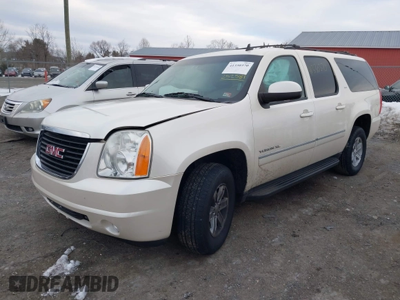 2012 GMC Yukon XL SLT with VIN 1GKS2KE79CR252581, listed as a IAAI auction lot 41330370 with 158,736 mi miles. Bid and sale history available at carsss.com. Image 17.