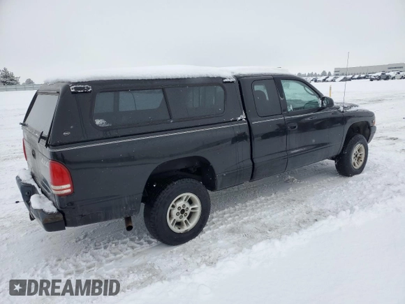 2000 Dodge Dakota SLT with VIN 1B7GG22X1YS504086, listed as a Copart auction lot 44283195 with 137,272 mi miles and Clean Title. Bid and sale history available at DreamBid. Image 3.