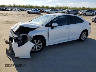 2023 Toyota Corolla LE with VIN 5YFB4MDE9PP047988, listed as a Copart auction lot 47892915 with 61,709 mi miles and Salvage Title. Bid and sale history available at carsss.com. Image 1.