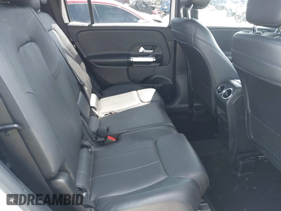 2020 Mercedes-Benz GLB 250 z VIN W1N4M4GB2LW013220, wystawiony jako IAAI lot #41945030 z przebiegiem 100 110 mil mil oraz . Historia ofert i sprzedaży dostępna na DreamBid. Obrazek 8.