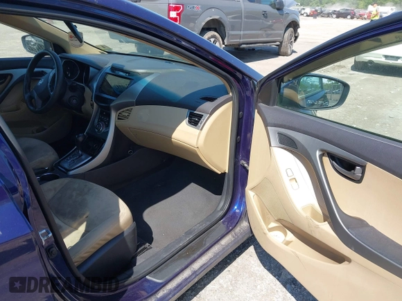 2013 Hyundai Elantra GLS z VIN 5NPDH4AE0DH229430, wystawiony jako IAAI lot #42270443 z przebiegiem 199 322 mil mil oraz . Historia ofert i sprzedaży dostępna na DreamBid. Obrazek 5.