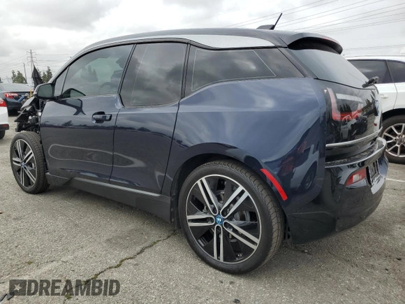 2019 BMW i3 with VIN WBY8P4C57K7E79770, listed as a Copart auction lot 55701535 with 33,344 mi miles and Salvage title. Bid and sale history available at DreamBid. Image 2.