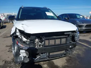 2022 Hyundai Venue Limited with VIN KMHRC8A38NU137933, listed as a IAAI auction lot 42254522 with 72,596 mi miles and . Bid and sale history available at DreamBid. Image 6.