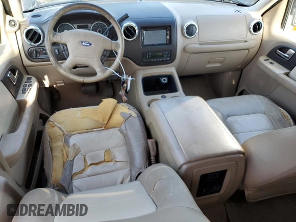 2006 Ford Expedition Eddie Bauer z VIN 1FMPU17596LA63188, wystawiony jako Copart lot #48068705 z przebiegiem 259 191 mil mil oraz Szkoda całkowita • Salvage title. Historia ofert i sprzedaży dostępna na DreamBid. Obrazek 8.