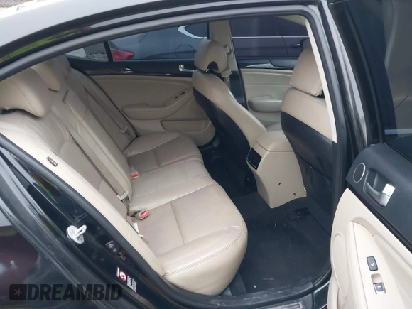 2016 Kia Cadenza Premium z VIN KNALN4D71G5213661, wystawiony jako IAAI lot #41652230 z przebiegiem 160 158 mil mil oraz . Historia ofert i sprzedaży dostępna na DreamBid. Obrazek 8.