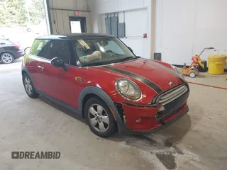 2015 MINI Hardtop with VIN WMWXM5C56FT940377, listed as a IAAI auction lot 42592157 with 70,693 mi miles and . Bid and sale history available at DreamBid. Image 1.