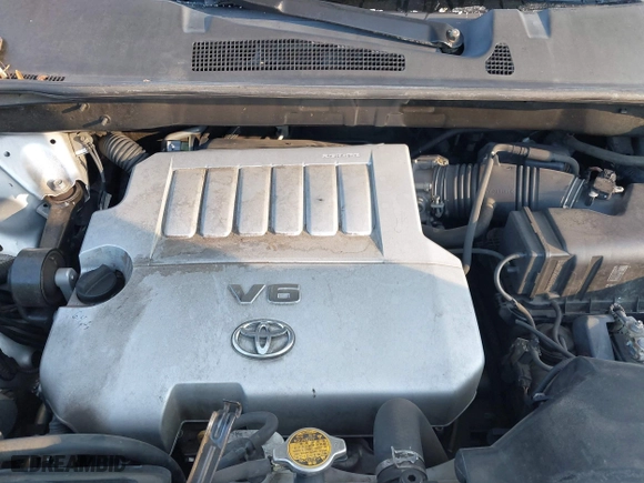2011 Toyota Highlander with VIN 5TDZK3EH3BS037657, listed as a IAAI auction lot 41270390 with 262,060 mi miles. Bid and sale history available at carsss.com. Image 10.