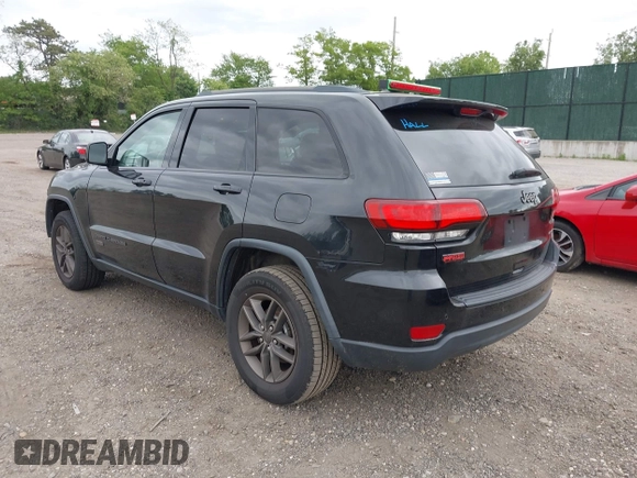 2016 Jeep Grand Cherokee Laredo z VIN 1C4RJFAG6GC475857, wystawiony jako IAAI lot #42311448 z przebiegiem 106 472 mil mil oraz . Historia ofert i sprzedaży dostępna na DreamBid. Obrazek 3.