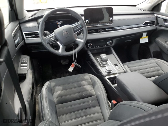 2023 Mitsubishi Outlander SE with VIN JA4J3UA81PZ058559, listed as a Copart auction lot 46662505 with 956 mi miles and Non Repairable. Bid and sale history available at carsss.com. Image 8.