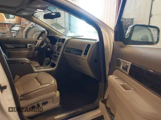 2008 Lincoln MKX with VIN 2LMDU88C58BJ28148, listed as a IAAI auction lot 41983477 with 234,905 mi miles and . Bid and sale history available at DreamBid. Image 5.