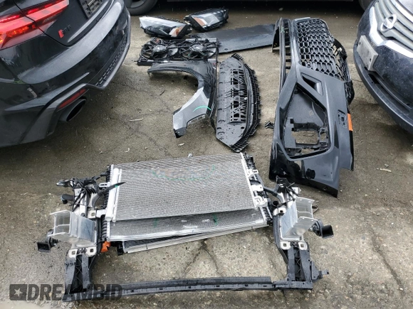 2022 Audi RS 5 Sportback z VIN WUAAWCF53NA902427, wystawiony jako Copart lot #45095014 z przebiegiem 13 104 mil mil oraz . Historia ofert i sprzedaży dostępna na DreamBid. Obrazek 12.