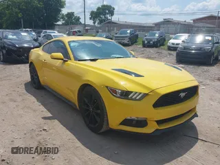 2015 Ford Mustang EcoBoost z VIN 1FA6P8TH1F5431521, wystawiony jako IAAI lot #42799574 z przebiegiem 147 337 mil mil oraz . Historia ofert i sprzedaży dostępna na DreamBid. Obrazek 13.
