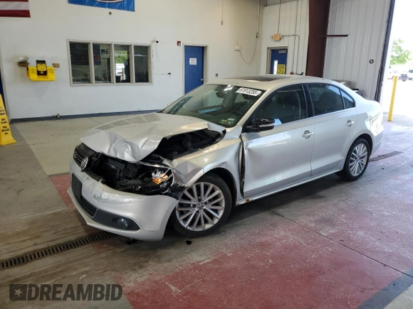 2011 Volkswagen Jetta SEL z VIN 3VWLZ7AJ5BM332905, wystawiony jako Copart lot #61913255 z przebiegiem Nie podano mil oraz Czysty tytuł • Clean title. Historia ofert i sprzedaży dostępna na DreamBid. Obrazek 1.