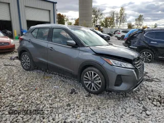 2023 Nissan Kicks SV with VIN 3N1CP5CV0PL549503, listed as a Copart auction lot 75671534 with 11,750 mi miles and Non Repairable. Bid and sale history available at DreamBid. Image 4.