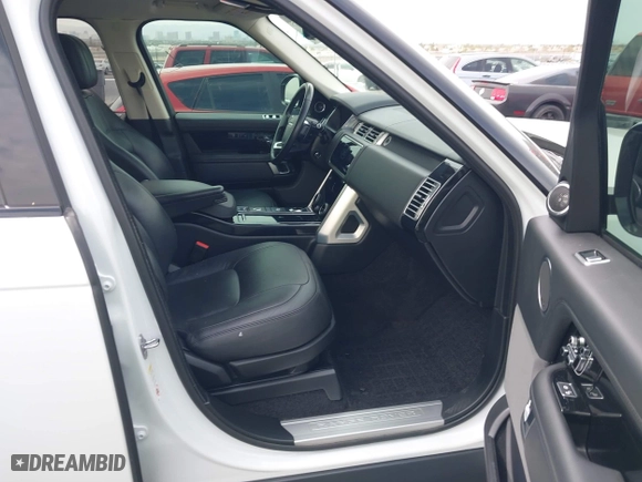 2019 Land Rover Range Rover HSE with VIN SALGS2SV2KA555261, listed as a IAAI auction lot 41924975 with 38,264 mi miles. Bid and sale history available at carsss.com. Image 5.