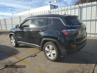 2022 Jeep Compass Latitude with VIN 3C4NJCBB4NT113558, listed as a Copart auction lot 79812584 with 39,636 mi miles and Salvage Title. Bid and sale history available at carsss.com. Image 2.
