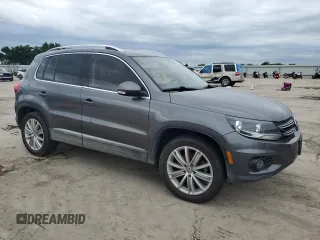 2015 Volkswagen Tiguan R-Line z VIN WVGAV7AX7FW515931, wystawiony jako Copart lot #52606635 z przebiegiem 127 391 mil mil oraz Czysty tytuł • Clean title. Historia ofert i sprzedaży dostępna na DreamBid. Obrazek 4.