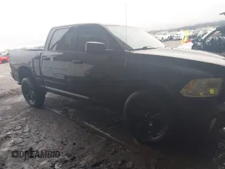 2018 Ram 1500 Tradesman z VIN 1C6RR7KT6JS284986, wystawiony jako IAAI lot #41912652 z przebiegiem 86 850 mil mil oraz . Historia ofert i sprzedaży dostępna na DreamBid. Obrazek 1.