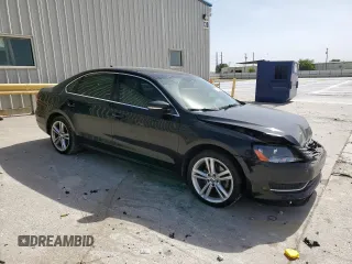 2014 Volkswagen Passat SE z VIN 1VWBN7A35EC066557, wystawiony jako Copart lot #57065545 z przebiegiem 112 154 mil mil oraz Szkoda całkowita • Salvage title. Historia ofert i sprzedaży dostępna na DreamBid. Obrazek 4.