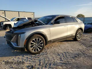 2024 Cadillac LYRIQ Sport z VIN 1GYKPVRK5RZ140912, wystawiony jako Copart lot #83712384 z przebiegiem 206 mil mil oraz Szkody całkowita. Historia ofert i sprzedaży dostępna na DreamBid. Obrazek 1.