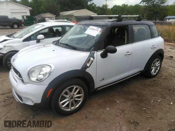 2015 MINI Cooper Countryman S with VIN WMWZC5C51FWP48214, listed as a IAAI auction lot 42102174 with 181,917 mi miles. Bid and sale history available at carsss.com. Image 2.