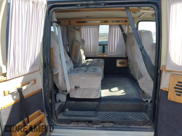 1993 Ford Econoline Cargo with VIN 1FDEE14YXPHB49178, listed as a IAAI auction lot 41754514 with Not Provided miles and . Bid and sale history available at DreamBid. Image 8.