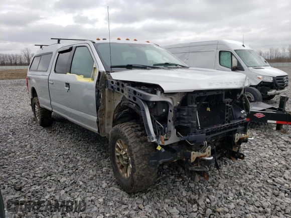 2017 Ford F-350 Platinum z VIN 1FT8W3B63HEE93093, wystawiony jako Copart lot #46731053 z przebiegiem Nie podano mil oraz . Historia ofert i sprzedaży dostępna na DreamBid. Obrazek 4.