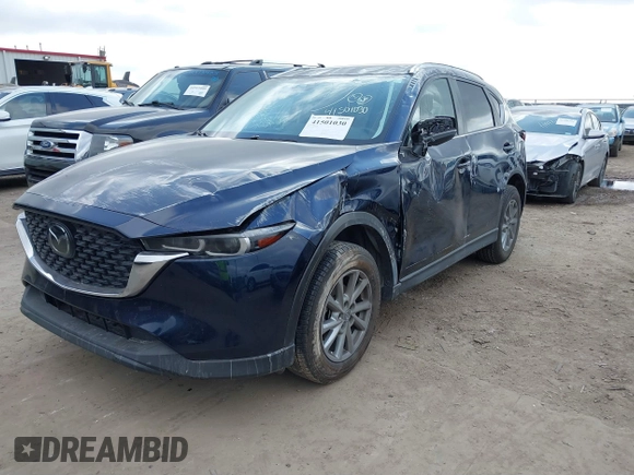 2023 Mazda CX-5 S Carbon Edition z VIN JM3KFBCM4P0288155, wystawiony jako IAAI lot #41501030 z przebiegiem 26 516 mil mil oraz . Historia ofert i sprzedaży dostępna na DreamBid. Obrazek 17.