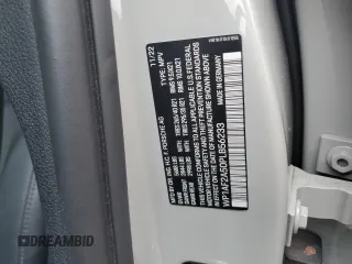 2023 Porsche Macan GTS z VIN WP1AF2A50PLB56233, wystawiony jako Copart lot #61933415 z przebiegiem 16 184 mil mil oraz Szkoda całkowita • Salvage title. Historia ofert i sprzedaży dostępna na DreamBid. Obrazek 13.