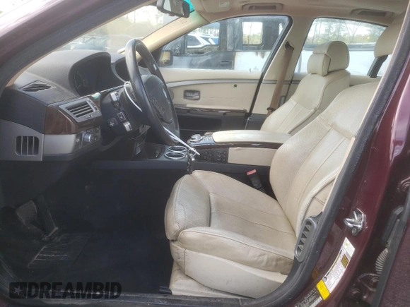 2006 BMW 7 Series 750i with VIN WBAHL83526DT06180, listed as a Copart auction lot 51609245 with 164,690 mi miles and Salvage Title. Bid and sale history available at carsss.com. Image 7.