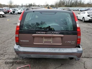 1998 Volvo V70 XC Cross Country z VIN YV1LZ5647W2430321, wystawiony jako Copart lot #85701174 z przebiegiem 205 873 mil mil oraz Szkoda całkowita • Salvage title. Historia ofert i sprzedaży dostępna na DreamBid. Obrazek 6.