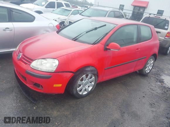 2008 Volkswagen Rabbit S z VIN WVWBA71K88W113542, wystawiony jako IAAI lot #42368934 z przebiegiem 101 785 mil mil oraz . Historia ofert i sprzedaży dostępna na DreamBid. Obrazek 2.