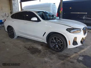 2024 BMW X4 xDrive30i with VIN 5UX33DT07R9V52819, listed as a IAAI auction lot 41688552 with 1 mi miles. Bid and sale history available at carsss.com. Image 1.