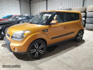 2010 Kia Soul ! with VIN KNDJT2A25A7108467, listed as a Copart auction lot 45393985 with 0 mi miles and Salvage Title. Bid and sale history available at carsss.com. Image 1.